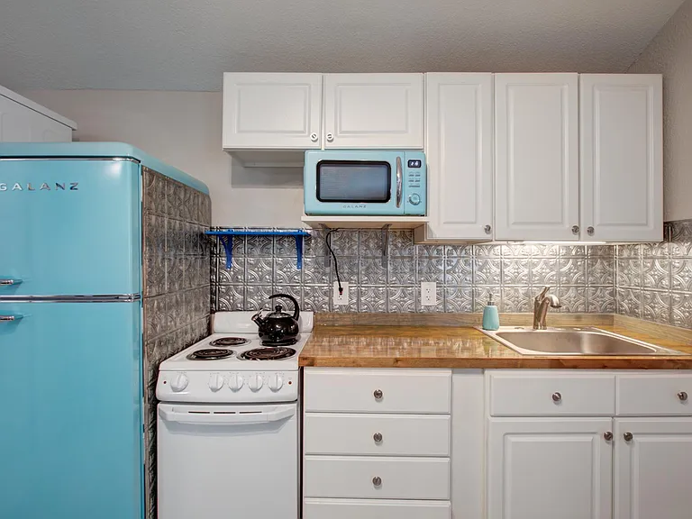 4987 Grove St #1 — Photo 3