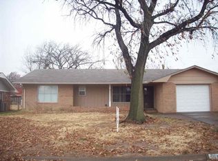 110 N Jane Ln, Enid, OK 73703