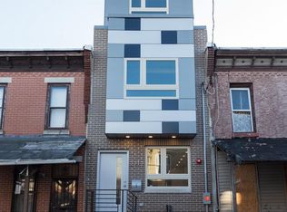 2212 Titan St, Philadelphia, PA 19146