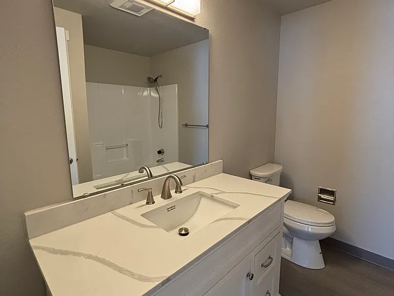 Chambers Crest Apartments — Photo 54