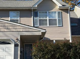 597 Woodbine Ln, Lakewood, NJ 08701