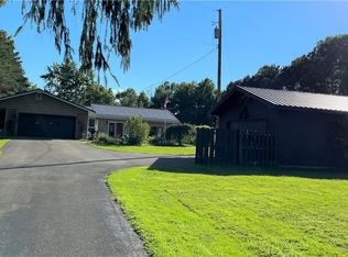 652 E Crestview Dr, Transfer, PA 16154