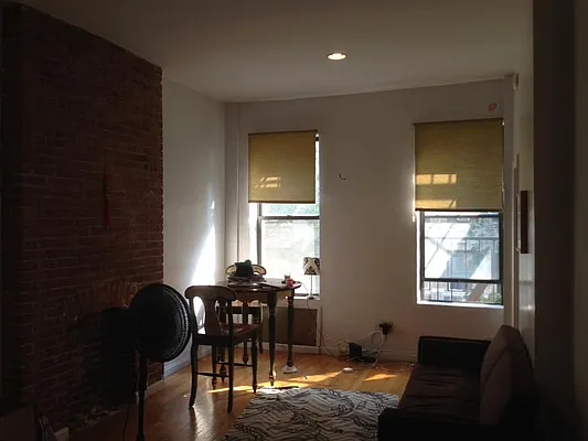 Rented by JK Dansar Corp | media 35