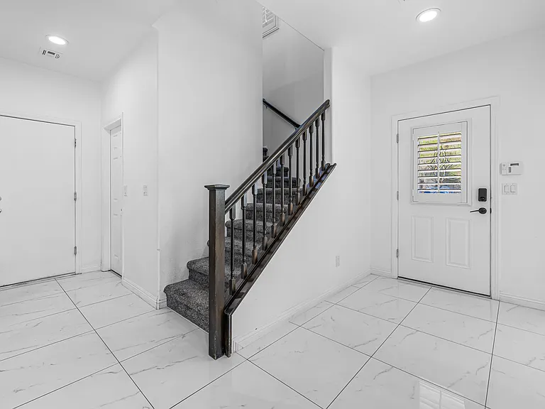 8123 Cowboy Springs St — Photo 3