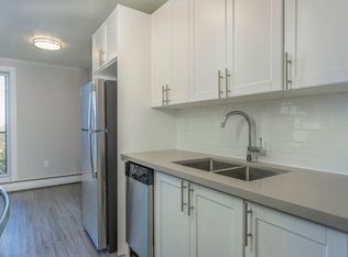 Garden Vista Apartments, London, ON N6J 1W4