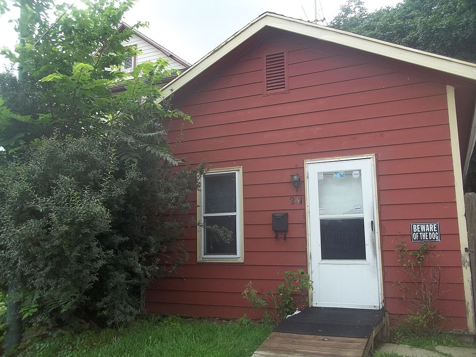 1st image of 113 Morton Ave