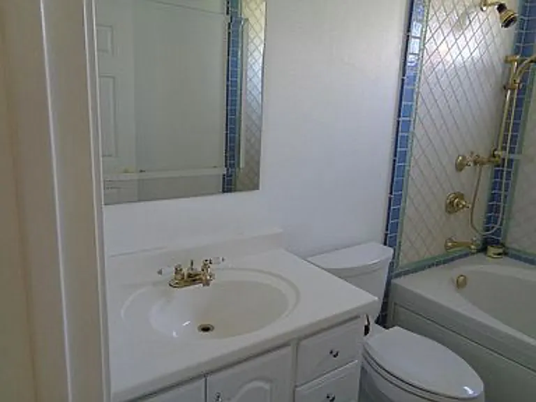 1131 Knollwood Dr — Photo 8