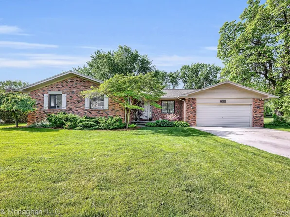 2408 Irma St, Warren, MI 48092
