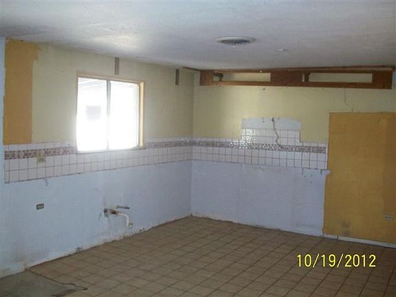 2nd image of 1061 N Beach St