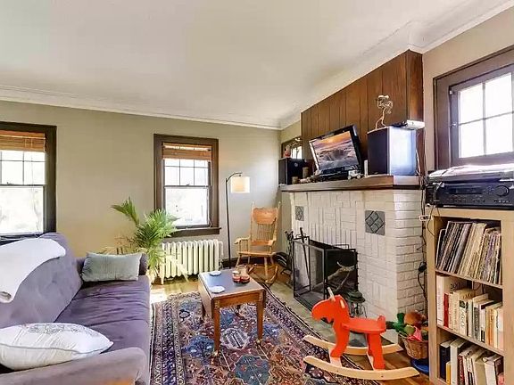 2nd image of 2218 Fillmore St NE #2