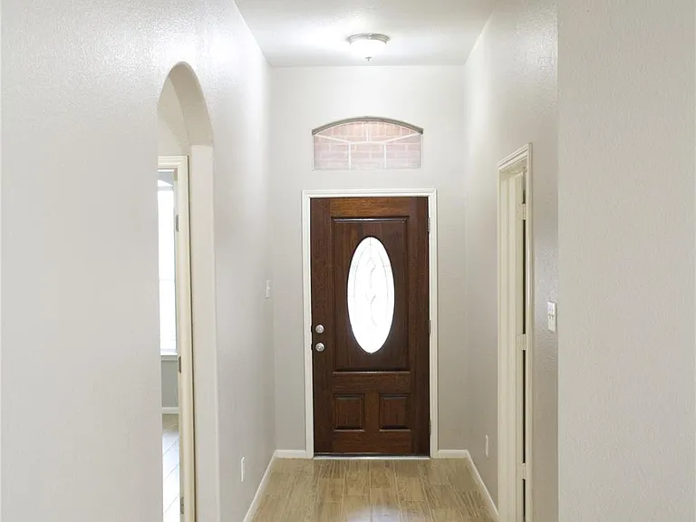 14434 Long Meadow Dr — Photo 4