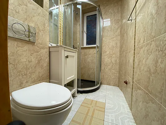 Rented by Capri Jet Realty Corp | media 4