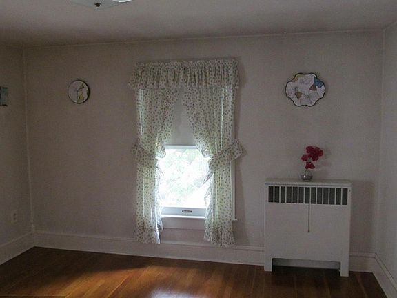 2nd fl bed 11x11