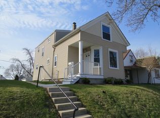 1911 E Hillcrest Ave, Milwaukee, WI 53207