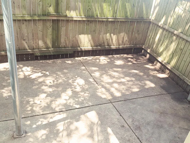 2032 N Gratz St — Photo 11