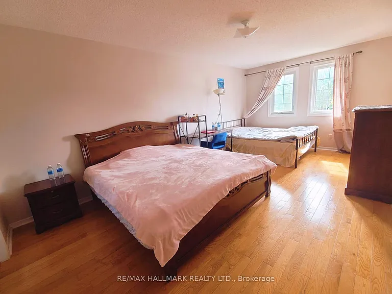63 Cairns Dr — Photo 4