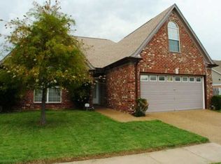 7068 S Beringer Dr, Cordova, TN 38018