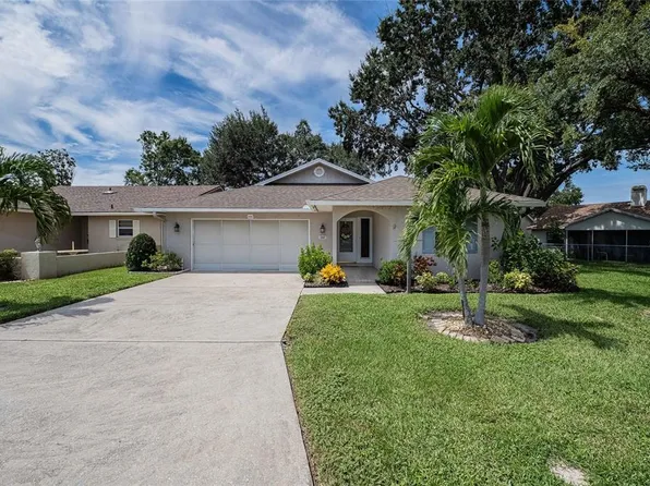 1447 King Fish Ln, Winter Haven, FL 33884