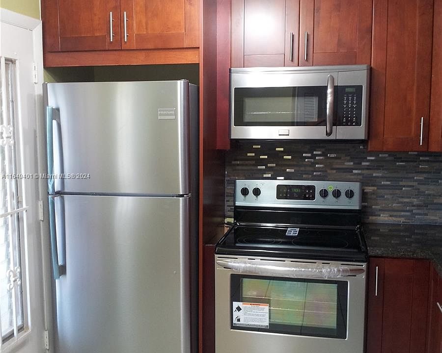 1st image of 1401 NE 191st St #D205