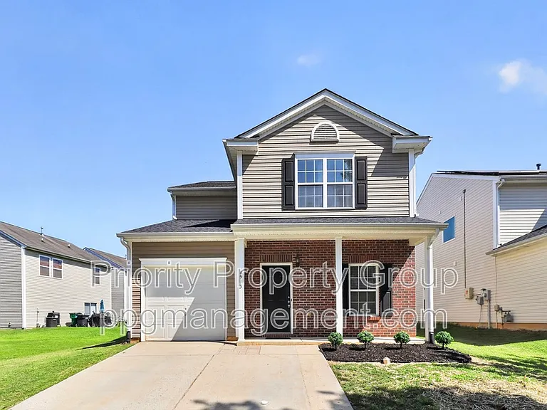 8913 Chalkstone Rd — Photo 1