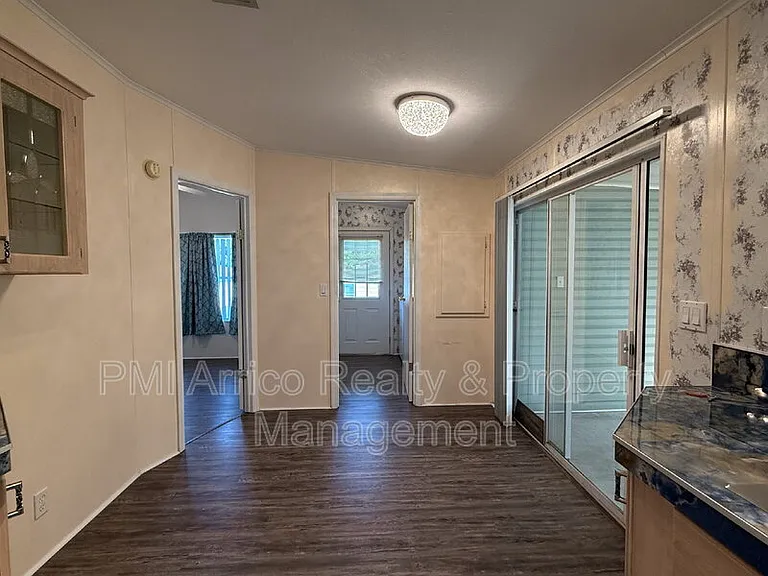 3515 Zephyr Ln — Photo 13