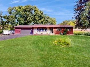 959 Priester Ln, Hudson, WI 54016
