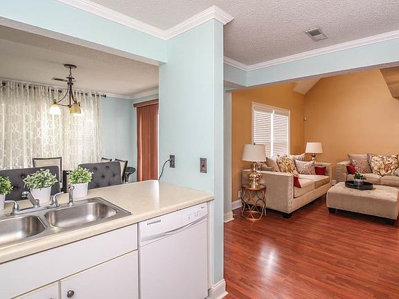 4th image of 5025 Boyd Dr