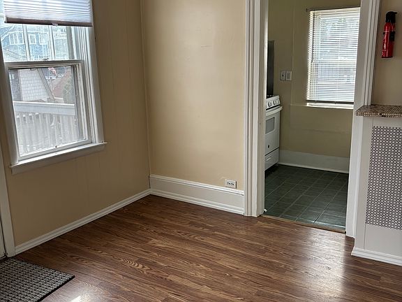 4th image of 274 N Washington St Floor 2