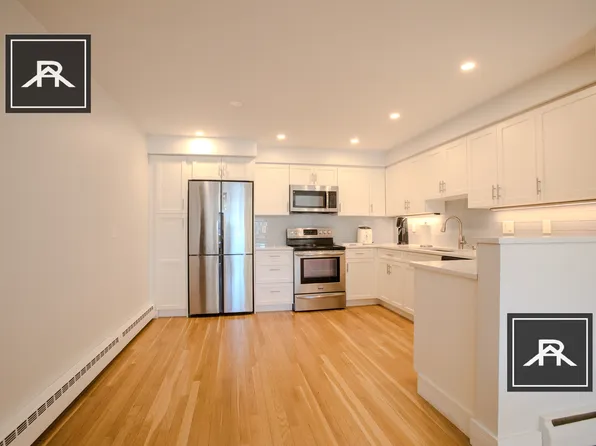 50 Green St, Brookline, MA