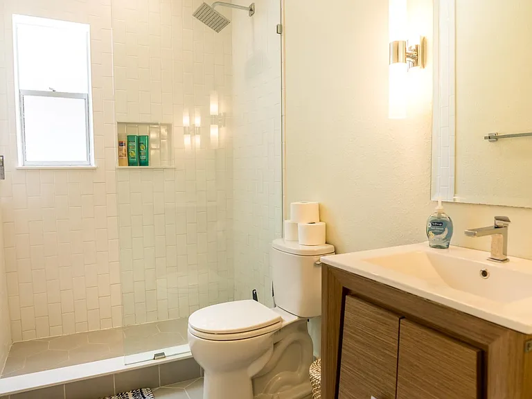 2160 Riverside Ave #6 — Photo 21