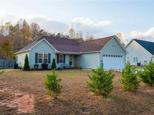129 Turrentine Church Rd, Mocksville, NC 27028