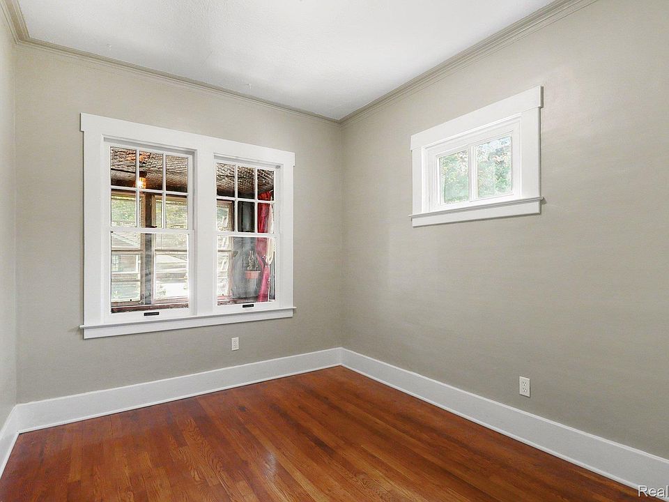 374 Pearson St, photo 12