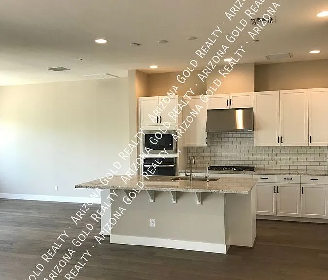 6814 E Orion Dr — Photo 5