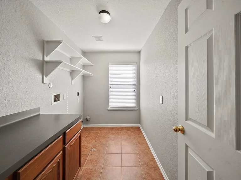 11824 Princess Garden Way — Photo 18