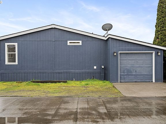 3rd image of 2154 Oregon St Unit 119