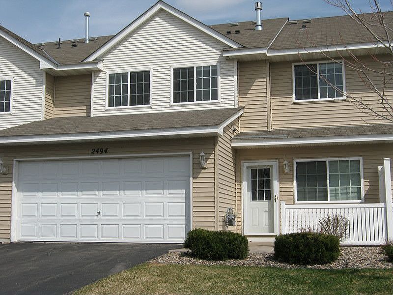 1st image of 2494 Yellowstone Dr