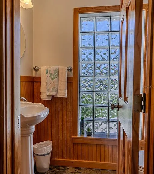 416 Sunset Dr — Photo 13