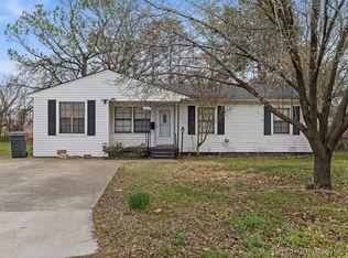 1626 Tower Dr, Ardmore, OK 73401
