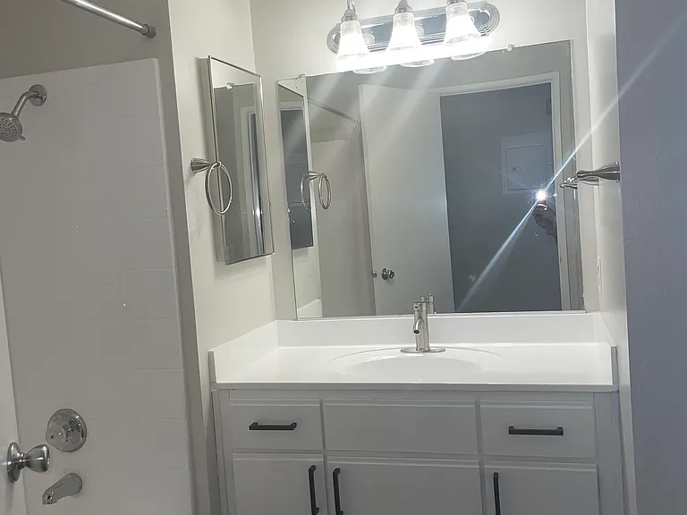 Arroyo Vista Apartments — Photo 31