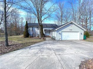 2426 Cherrywood Ter, Rock Creek, OH 44084