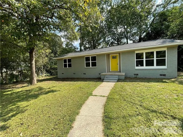 3826 Langley Rd, Charlotte, NC 28215