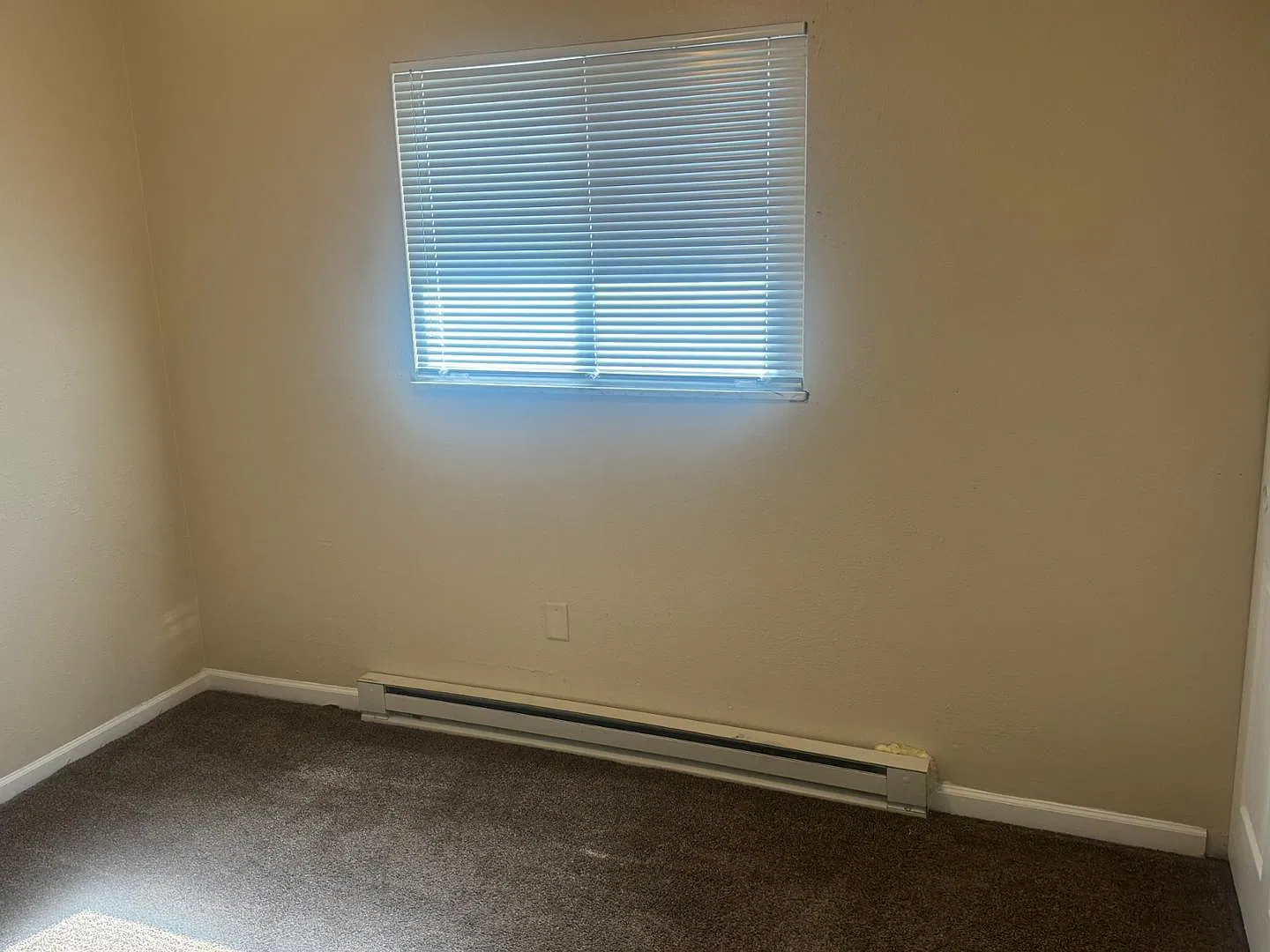2 bed, 1.0 bath, 1250 sqft, $820 — Photo 3