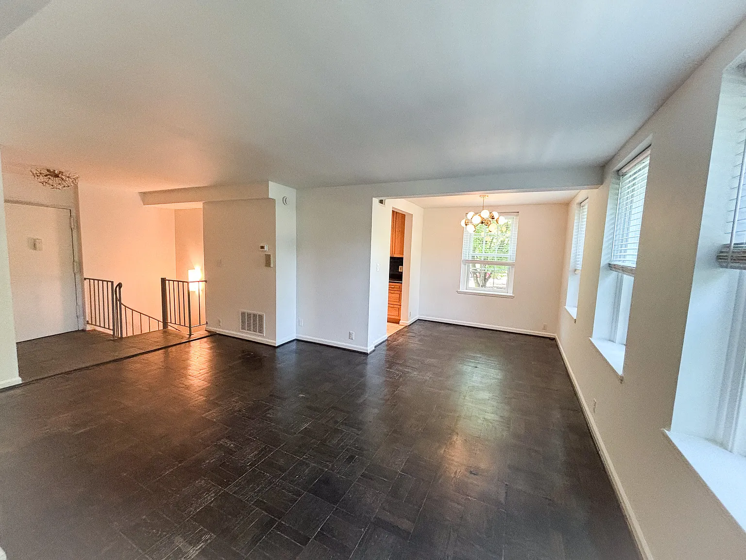 2 bed, 2.5 bath, 1250 sqft, $3,200 — Photo 3