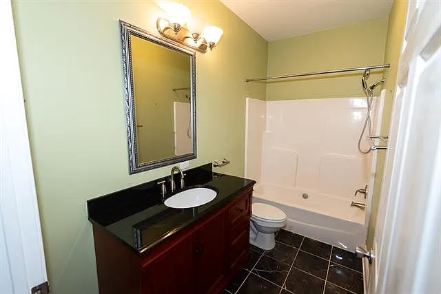 1333 Soldiers St — Photo 14