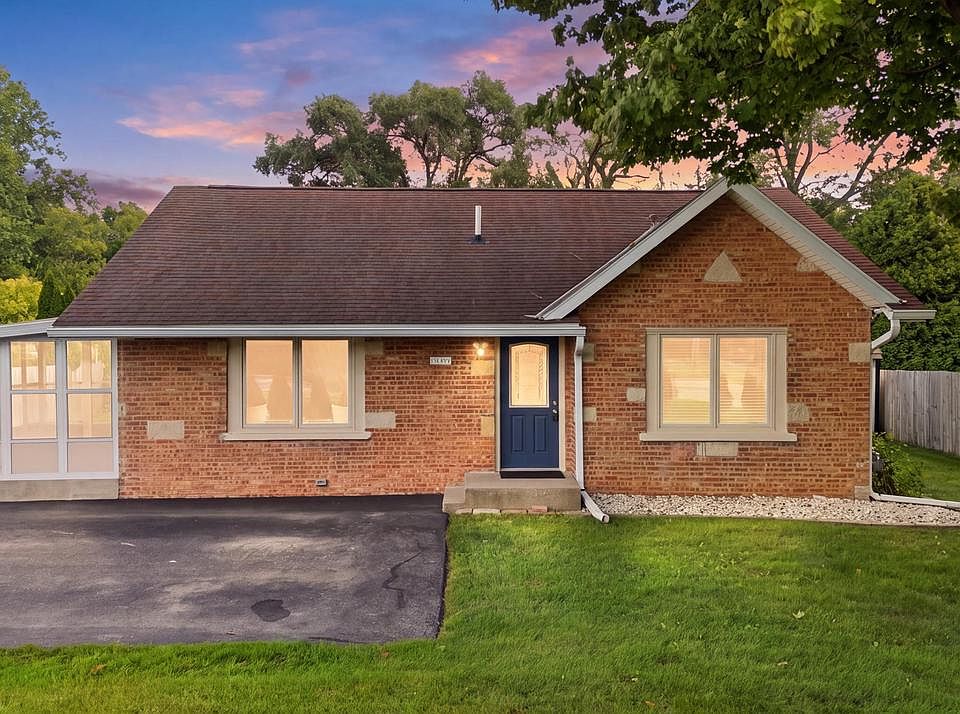 1st image of 4809 W Loomis ROAD