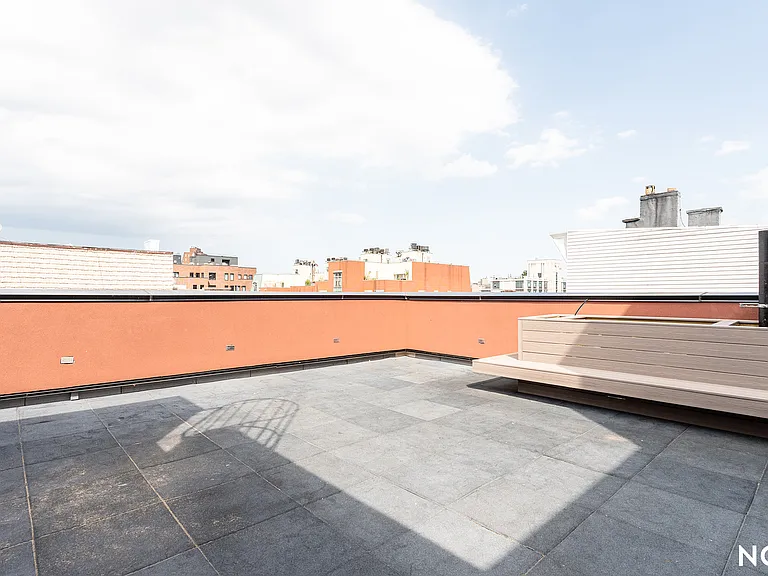 230 N 7th St #201 — Photo 21
