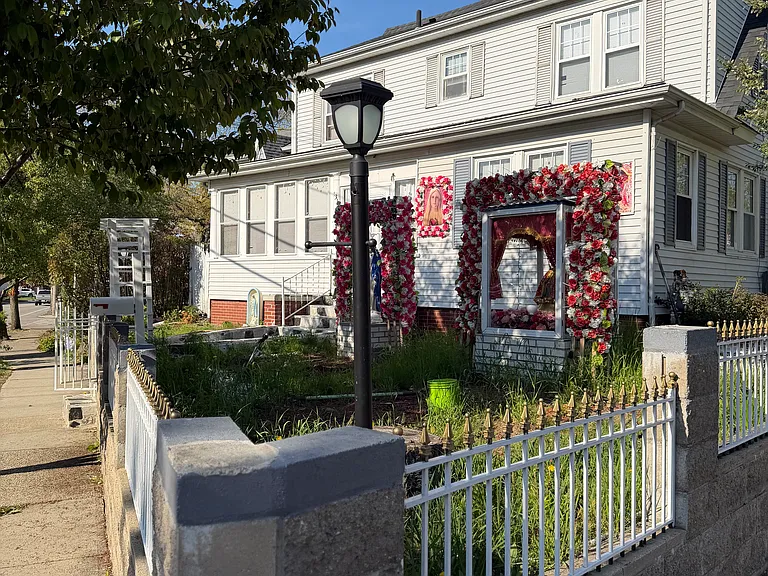 131 Gentian Ave — Photo 1