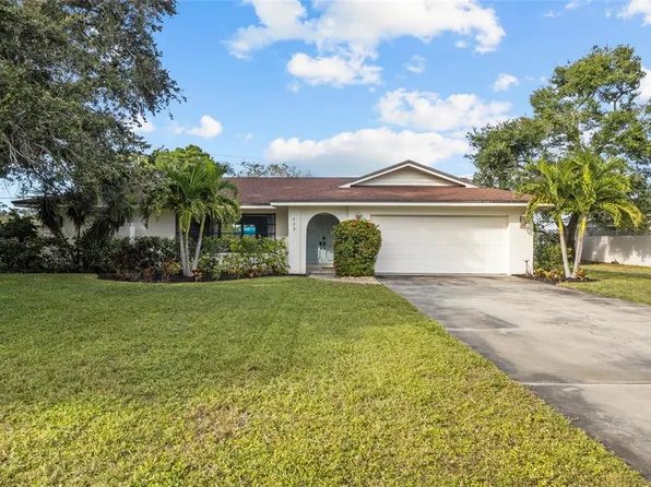 433 Whitfield Ave, Sarasota, FL 34243