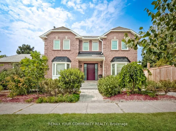 2 Kirkland Ct, Richmond Hill, ON L4C 9J1