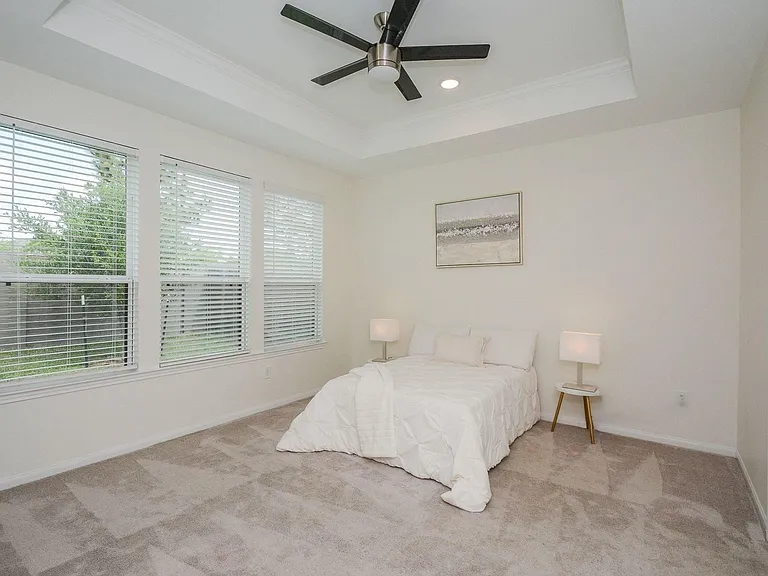 18134 Sonresa Way — Photo 14